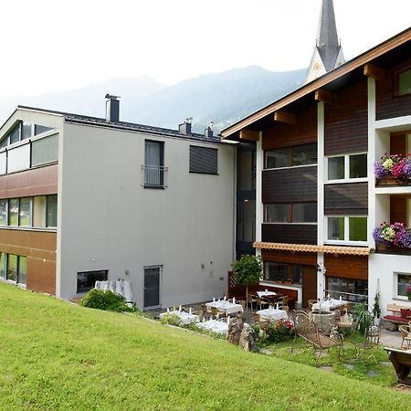 Hotel Silbertal Exteriör bild