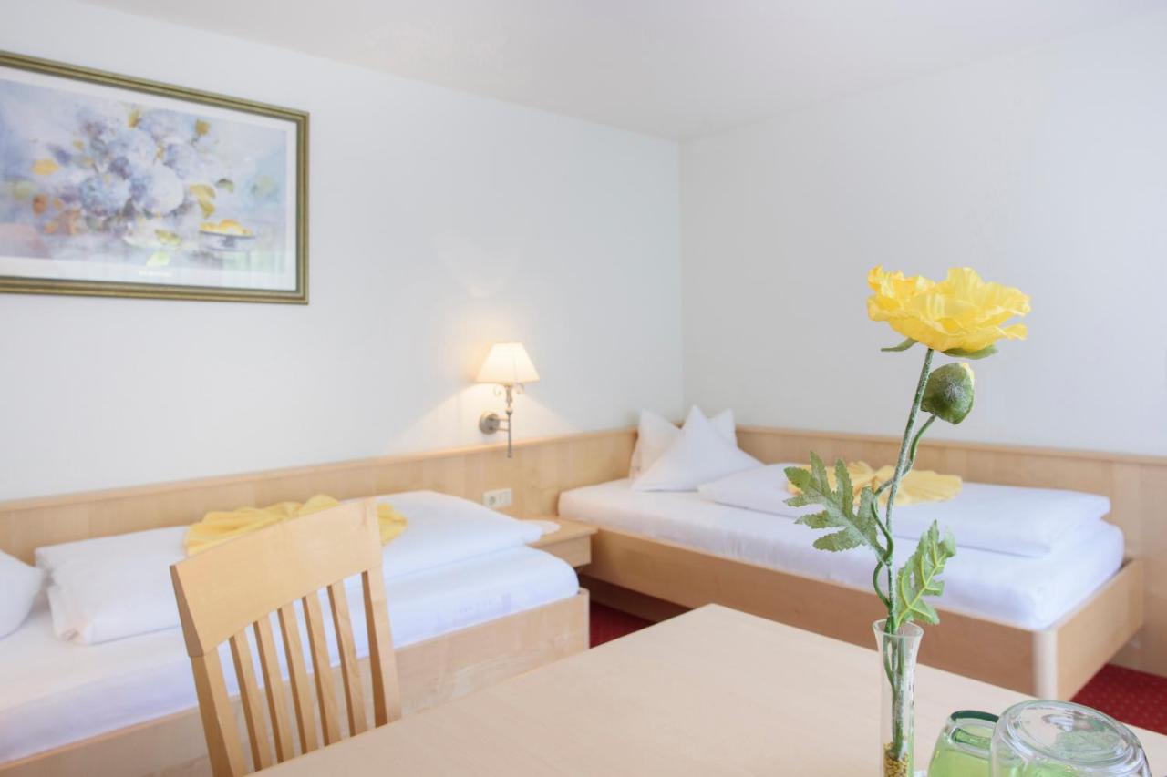 Hotel Silbertal Rum bild