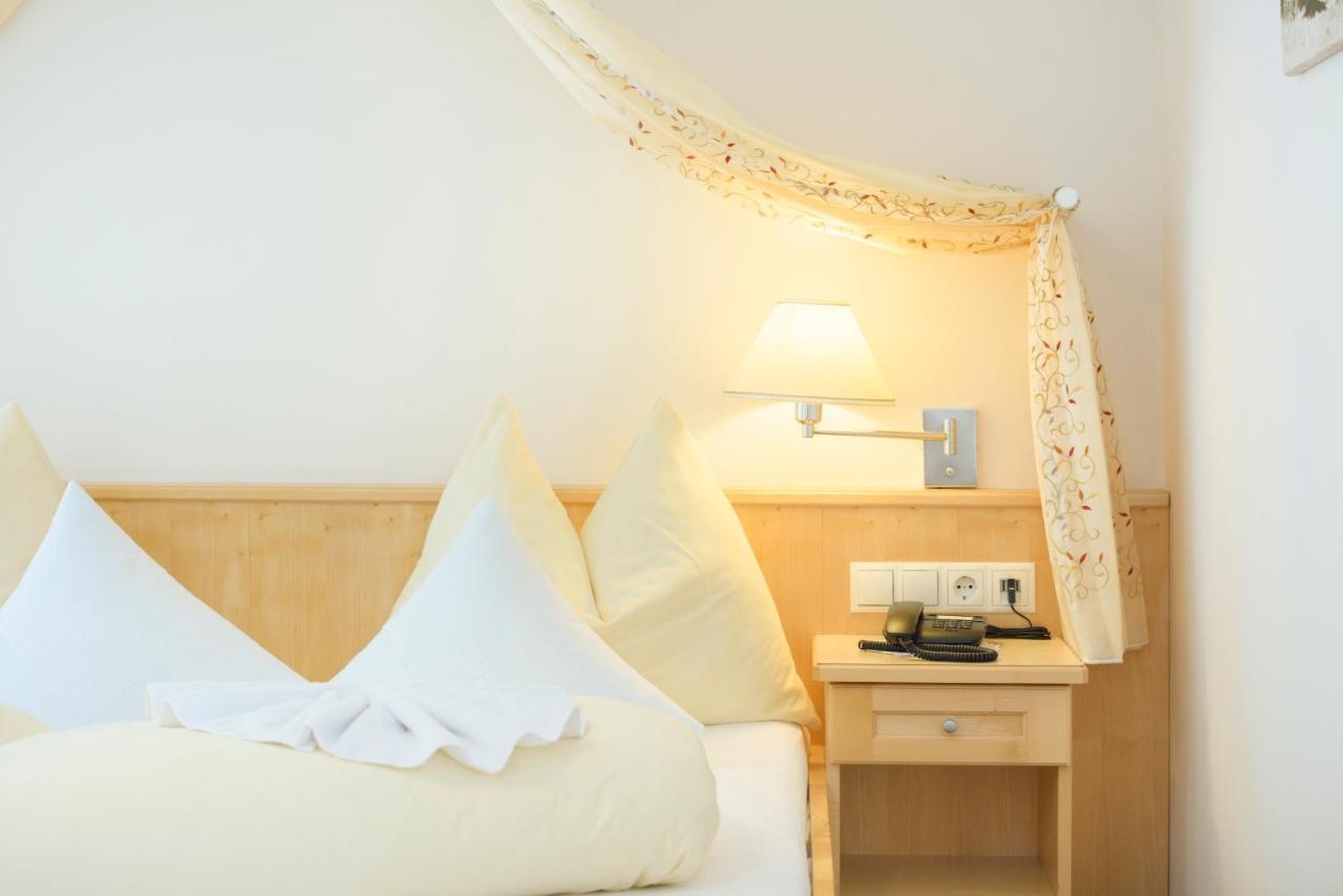 Hotel Silbertal Rum bild
