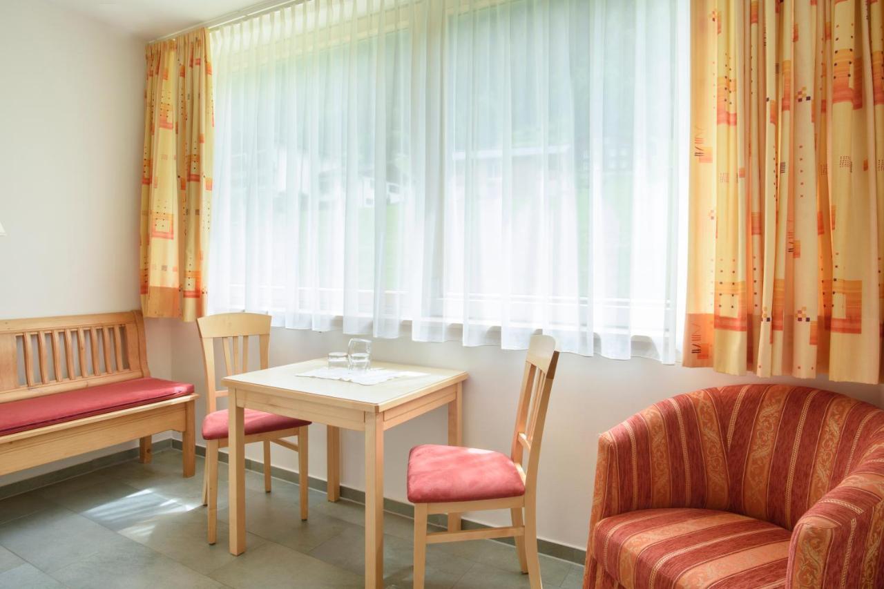 Hotel Silbertal Rum bild